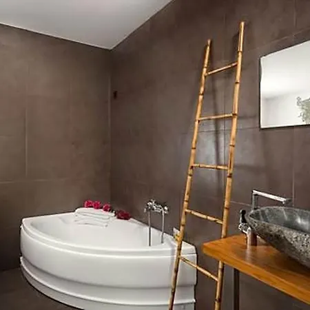 Pantokrator Hotell 3*