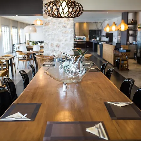 فندق Pantokrator 3*