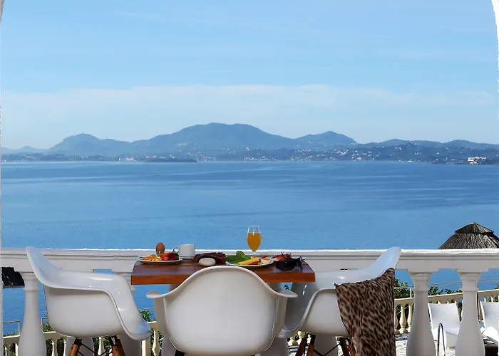 Pantokrator Hotel 3*