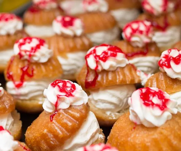 Ξενοδοχείο παντοκράτωρ 3*