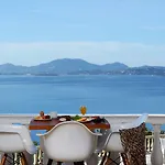 Pantokrator Hotel 3*