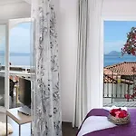 Pantokrator 3*